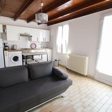 Appartement Joli T2 Renove / Wifi / Grand Parking Prive à La Couronne  Extérieur photo