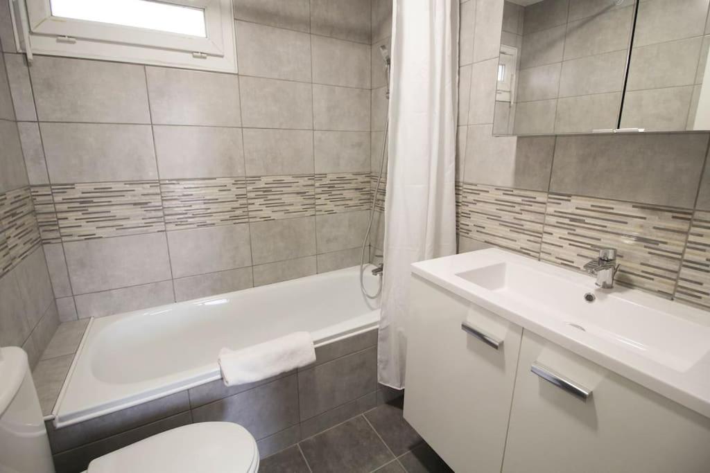 Appartement Joli T2 Renove / Wifi / Grand Parking Prive à La Couronne  Extérieur photo